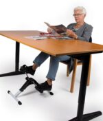 virtufit-v2-opklapbare-stoelfiets-gebruik-onder-tafel
